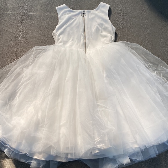 Beautiful princess dress - Picture 2 of 3